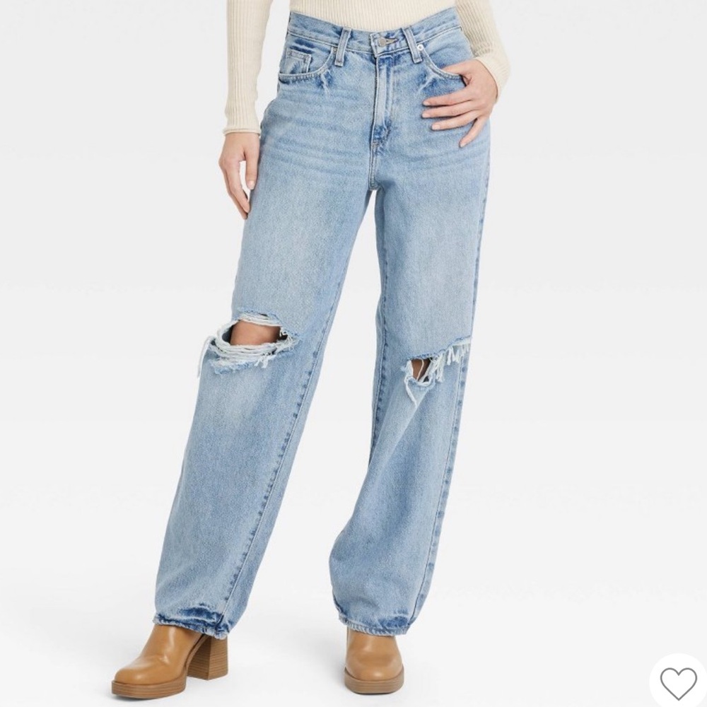 Mid rise 90’s baggy jeans